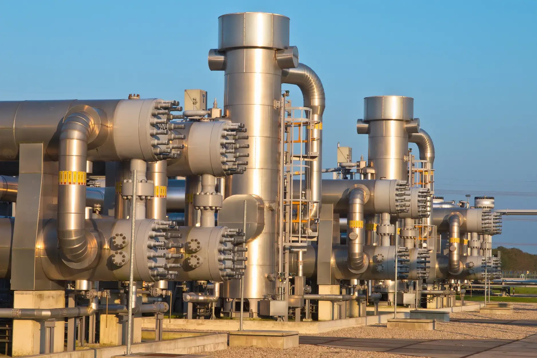 Industrial gas compressors